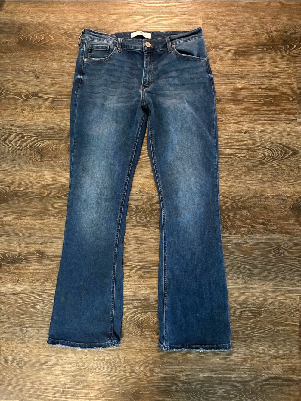 Kancan Women's bootcut Jeans in medium Blue Wash